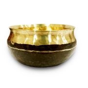 kansa-serving-soup-24